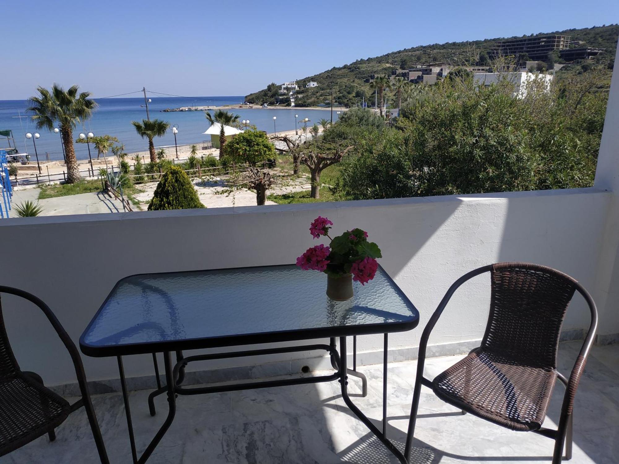 Παραθαλασσια Στουντιο Μιχαλιας Sea View Studio Michalias Agia Marina  Luaran gambar